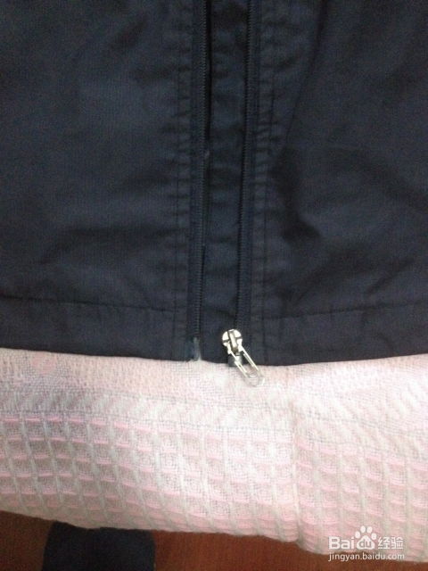 衣服拉鎖拉鏈壞了修復的簡易做法